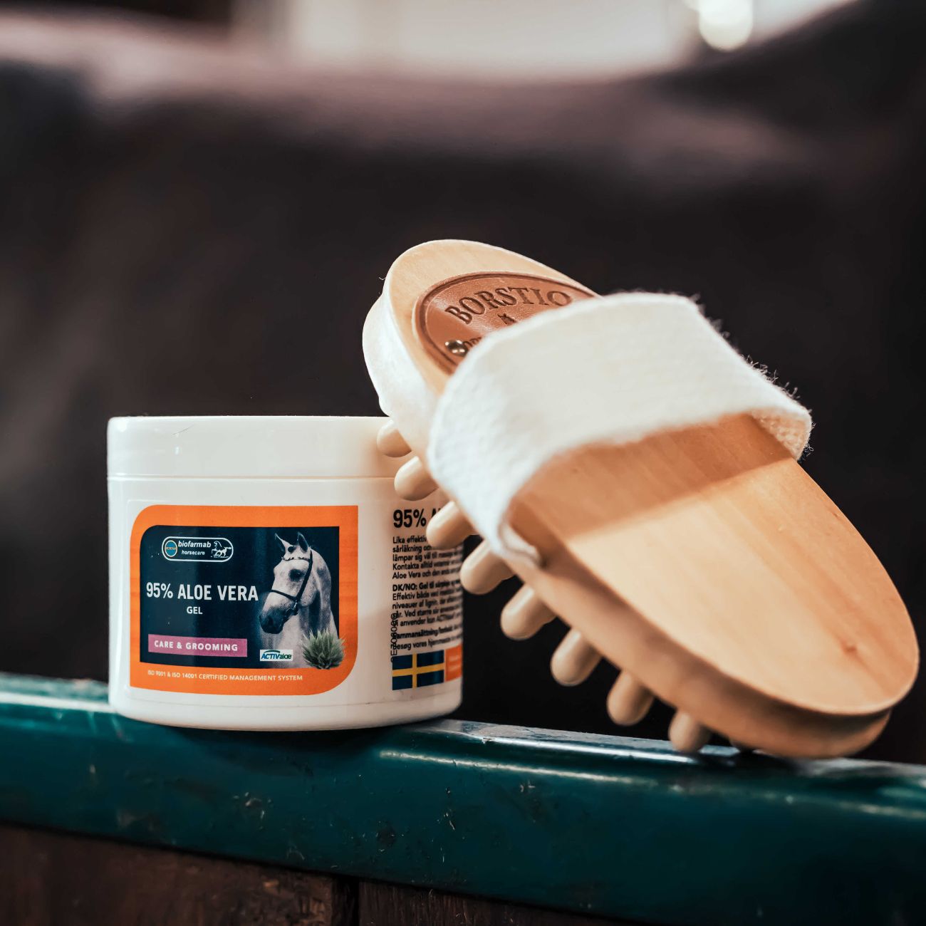 BOSTIQ Spazzola Per Massaggi Massege Brush Beech Wood Equitheme 311036 NEUTRO 