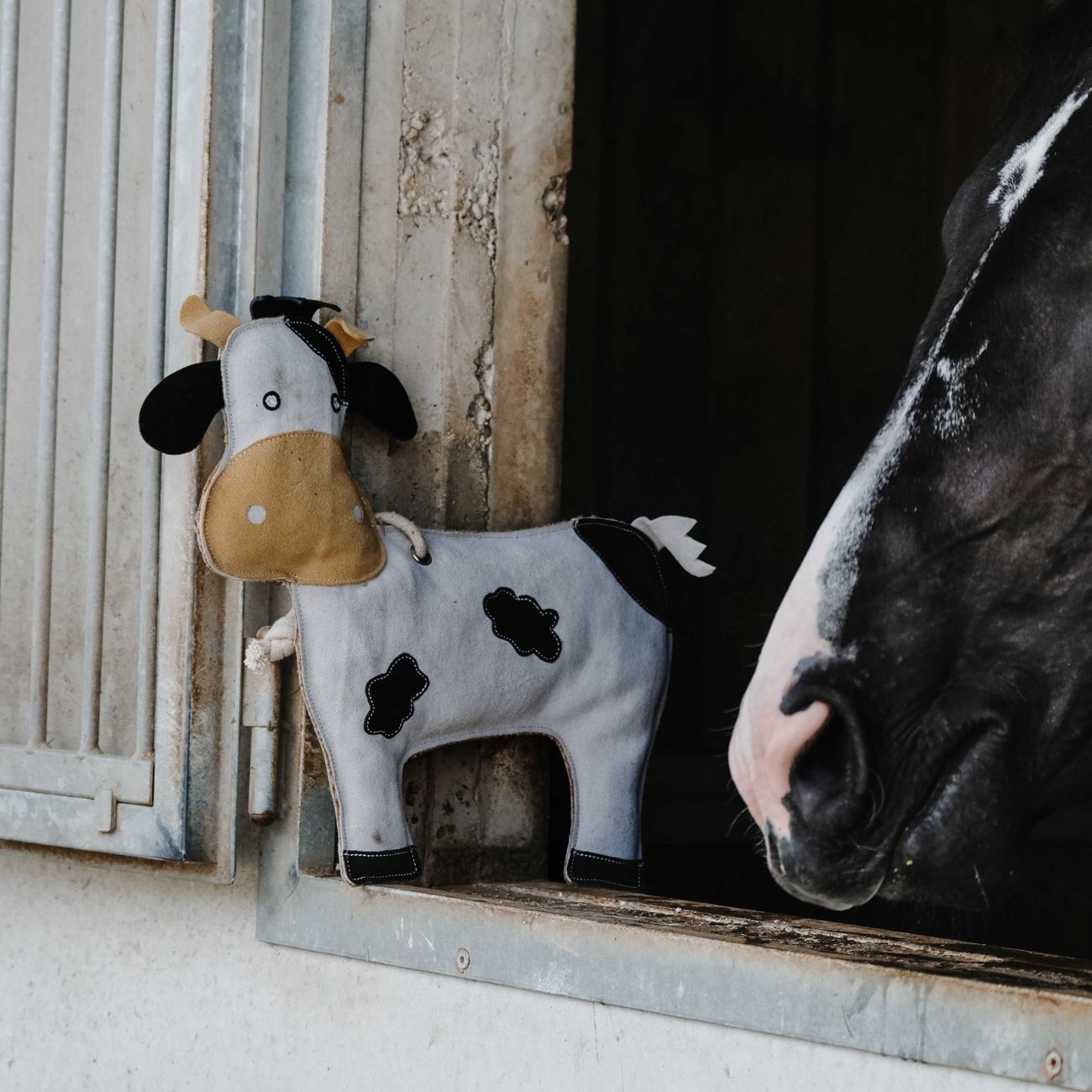 HIPPO-TONIC HIPPO-TONIC HORSE TOY COW HIPPO-TONIC Bianco ACCESSORI CAVALLO 700996011 BIANCO/NERO 