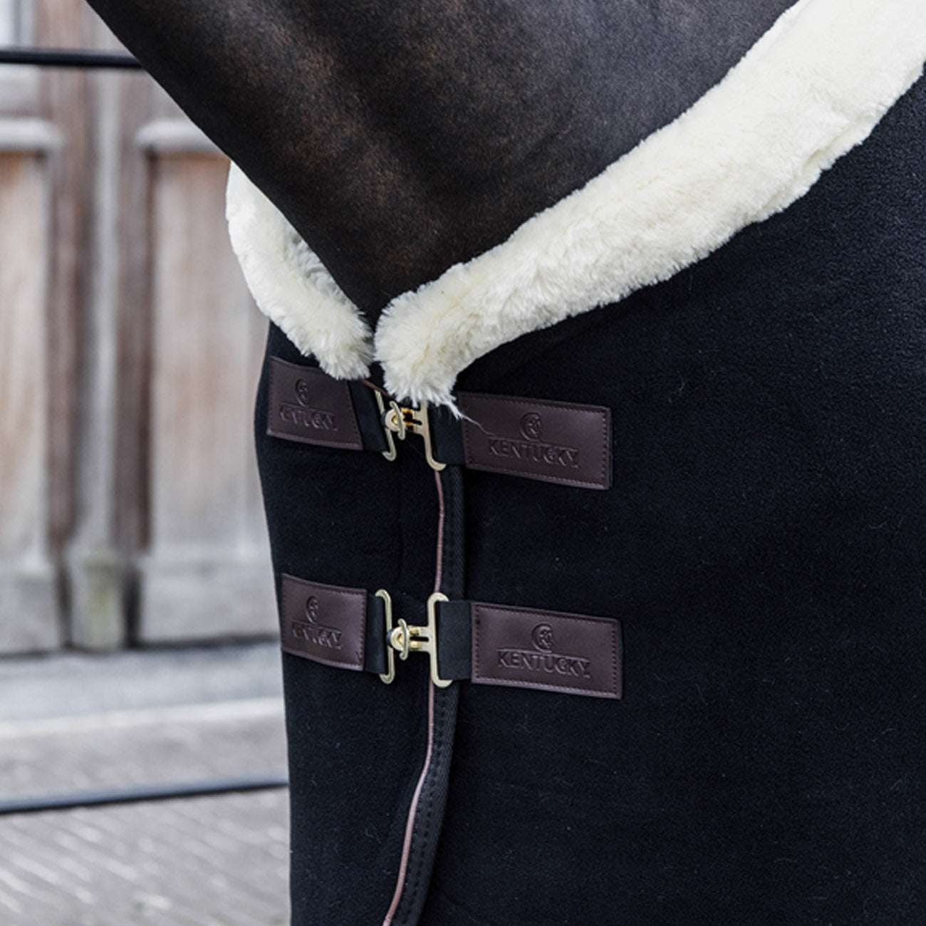 KENTUCKY KENTUCKY COPERTA IN PILE PESANTE Nero coperta per cavallo 52148 BLACK 