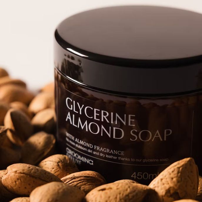 GROOMING DELUXE Sapone Glycerine Almond Soap 450ml Grooming Deluxe 42421 NEUTRO 