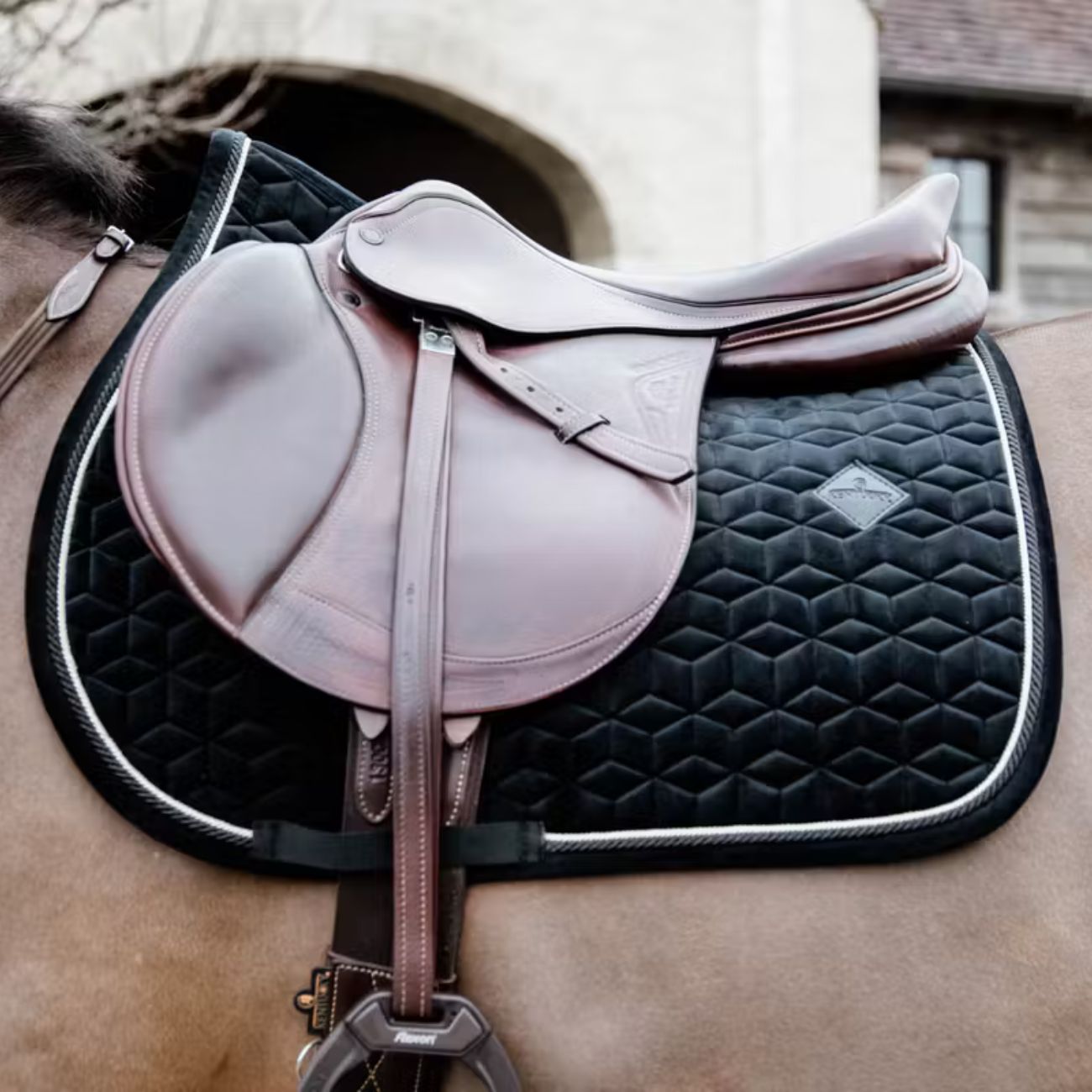 KENTUCKY KENTUCKY SADDLE PAD BASIC VELVET JUMPING KENTUCKY Nero sottosella tecnico 42589-SJ 01BLACK 
