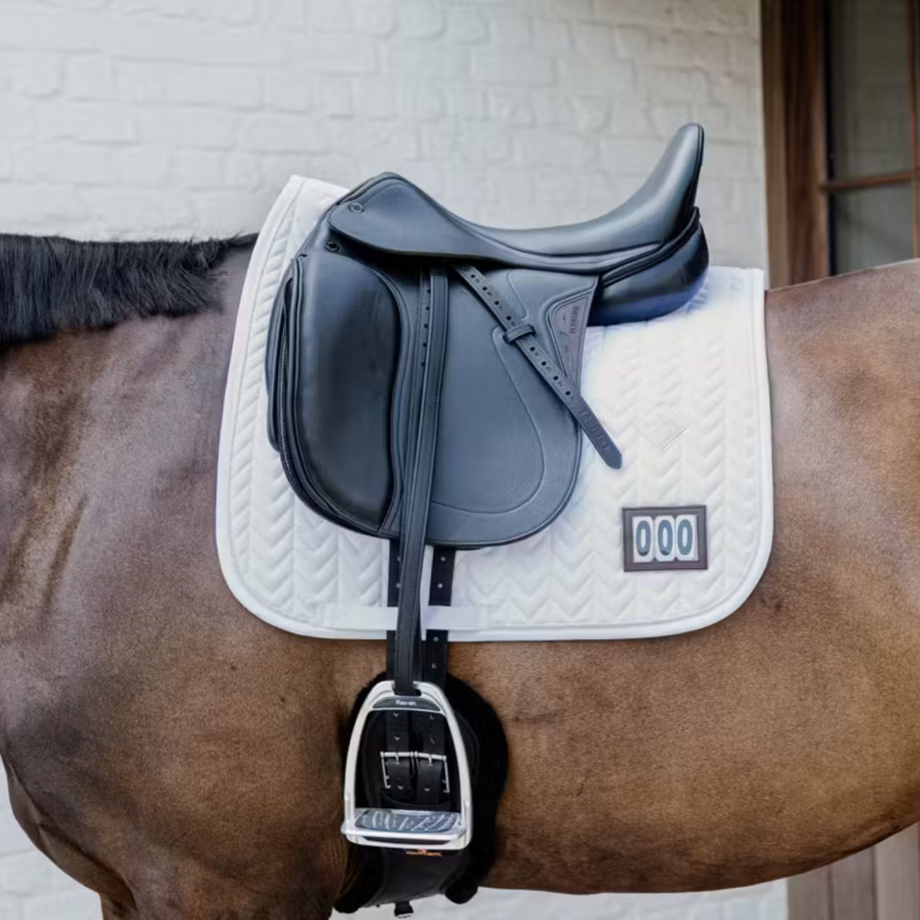 KENTUCKY KENTUCKY SADDLE PAD FISHBONE COMPETITION WITH 2 NUMBERS DRESSAGE Bianco sottosella tecnico 42726-DR 02WHITE 
