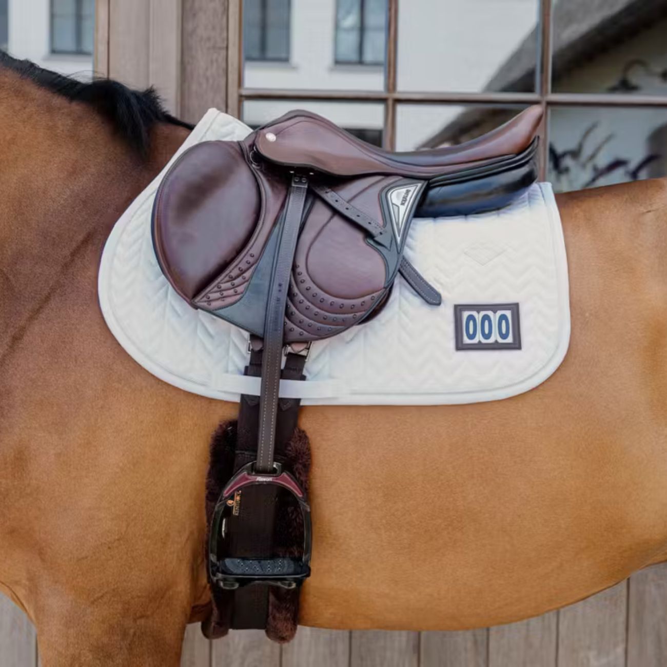 KENTUCKY KENTUCKY SADDLE PAD FISHBONE COMPETITION WITH 2 NUMBERS SHOW JUMPING KENTUCKY Bianco sottosella tecnico 42726-SJ 02WHITE 