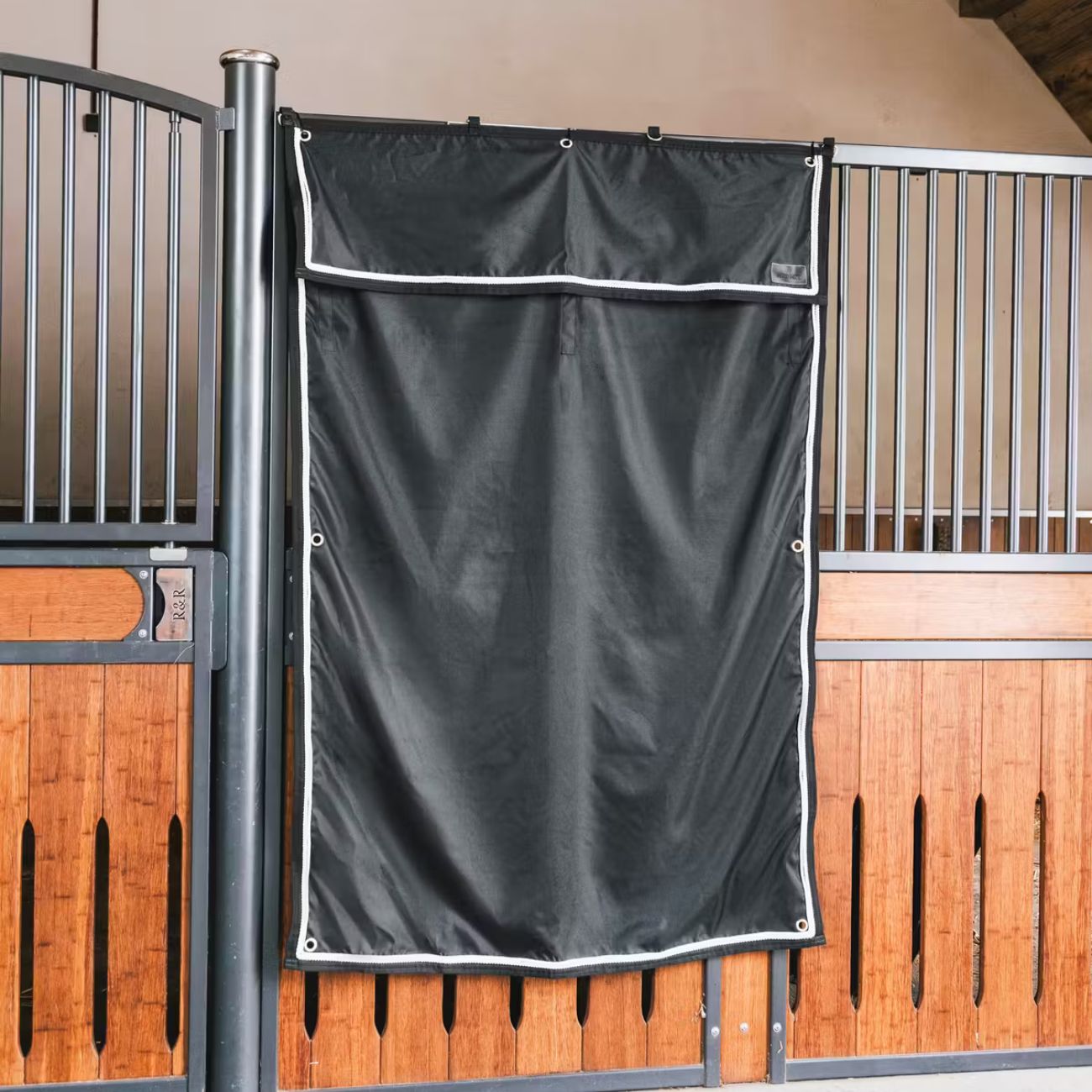 KENTUCKY KENTUCKY STABLE CURTAIN WATERPROOF CLASSIC 135cmX200cm KENTUCKY Nero accessori per la scuderia 82159 01BLACK 