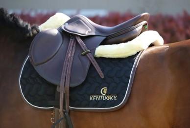 ANATOMIC HALF PAD CON PELO KENTUCKY 42515-01SHEEPSKIN NERO PELO NATURALE KENTUCKY 