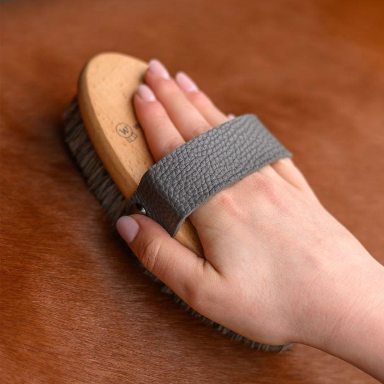 Brusca Grooming Brush Exclusive Line Waldhausen 3874519 NEUTRO WALDHAUSEN 