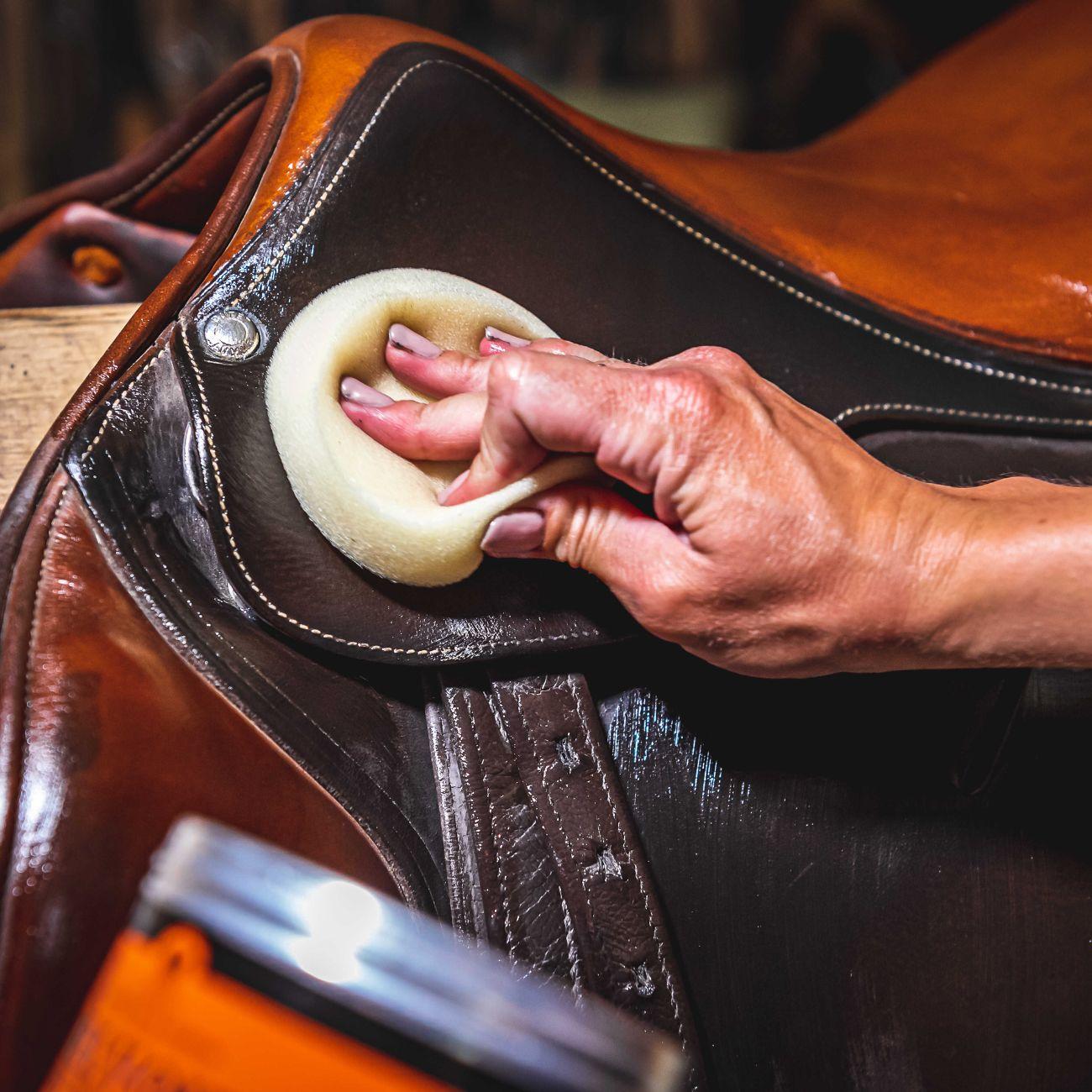 Carr & Day & Martin LEATHER BALSAM INTENS. CONDITION. CARR&DAY - cura cavallo/cuoio 726021050 NEUTRO CARR AND DAY AND MARTIN 