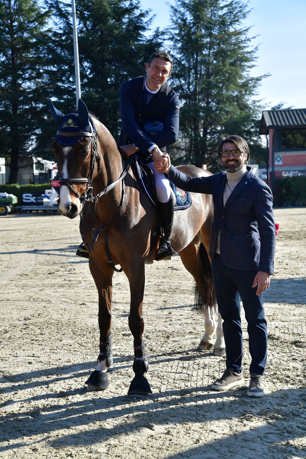 Paolo Adamo Zuvadelli in premiazione a Gorla Gran Premio Mascheroni Selleria